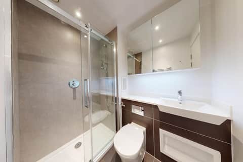 Furnished Two Bed with Park Views - 1 of 1