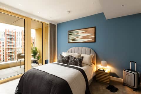 REF - 10-E2005 - 1 of 1