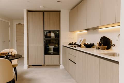 REF - 10-E2042 - 1 of 1