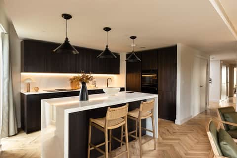 REF - 10-E2064 - 1 of 1