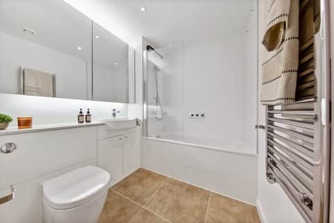 N26 Townhouses, London, E20 1BX - 1 of 12