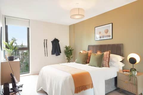 The Oakgate, Surrey, KT22 7RZ - 1 of 14