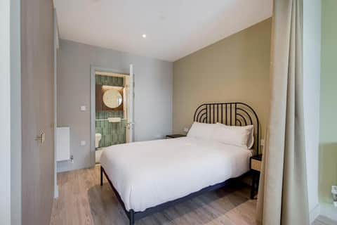 909 Madison West - 1 of 1