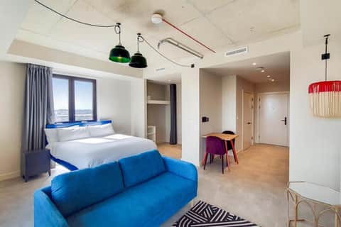 1308 The Robinson West - 1 of 1