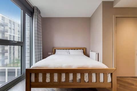 845 Collyer - 1 of 1